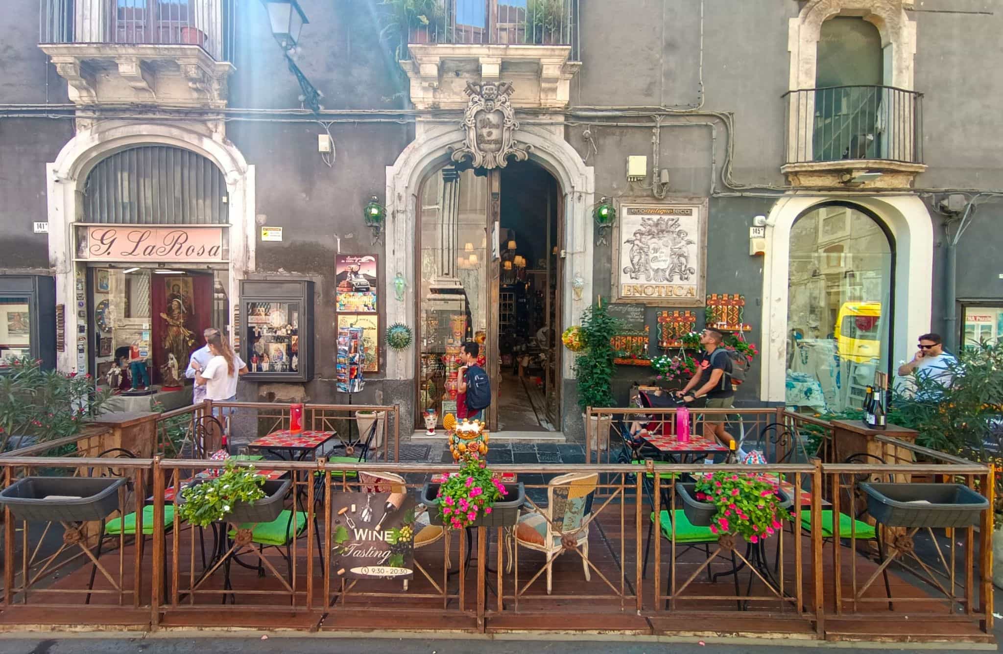 Etna Wine Tasting with Local Food Bites in Catania