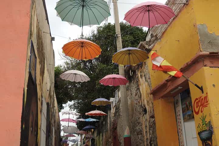 Private Historic Center & Getsemaní Walking Tour