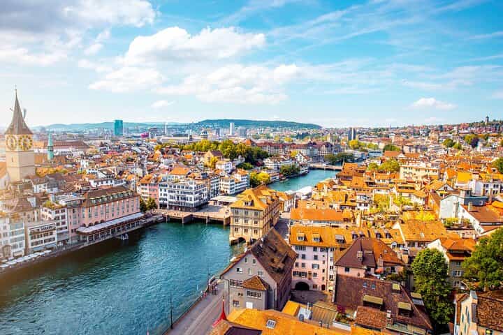 Private transfer from Geneva to Zurich with 2h stop in Bern