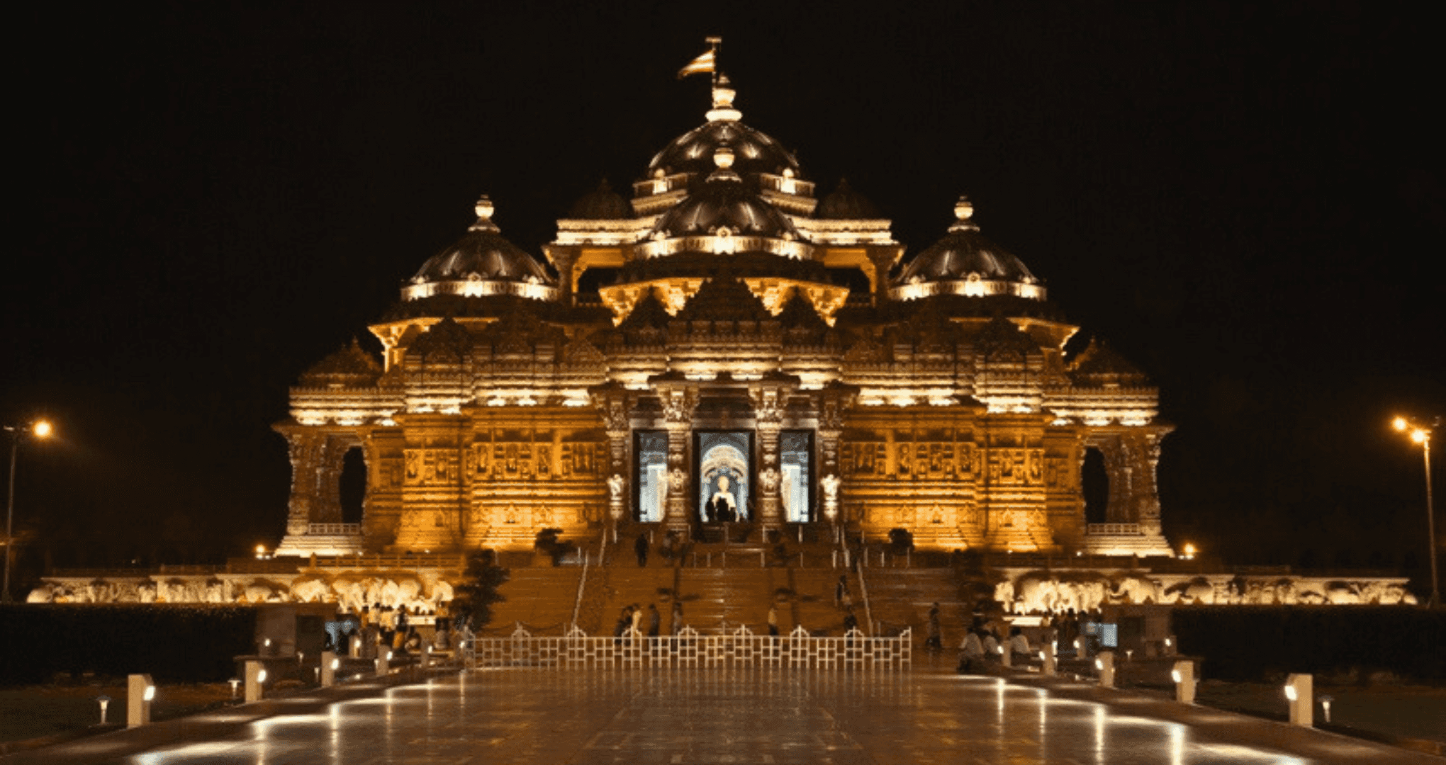 The Complete Delhi Experience: Full-Day Car Tour 