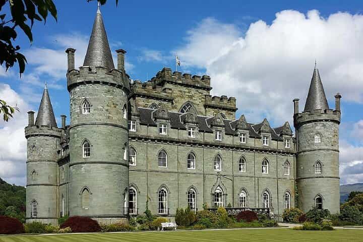 Greenock Cruise Excursion- Lochs and Castle Tour. Entry fees Inc.