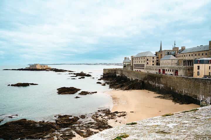 2 Days trip Saint Malo & Mont-Saint-Michel with Hotel Pick Up