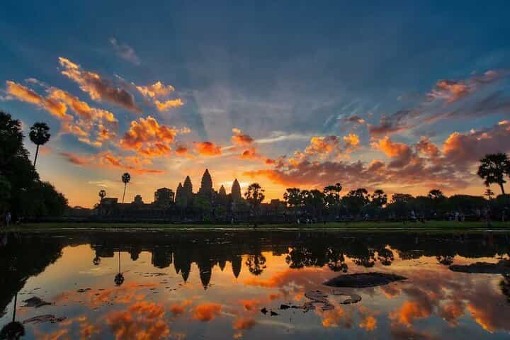 Angkor Wat Sunrise, Ta Promh, Banteay Srei, Bayon Private Tour
