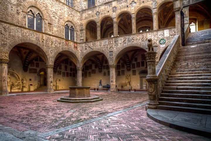 The Best Of Medieval Private Tour Of Florence 