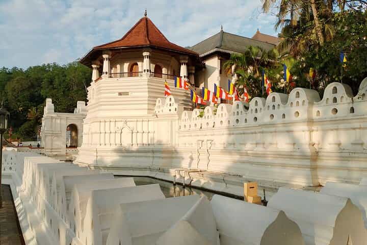 Kandy to Colombo Airport Departure Transfer