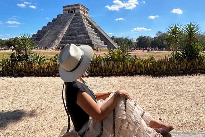 Chichen Itza, Cenote, Valladolid and Mayan Cuisine from Cancun