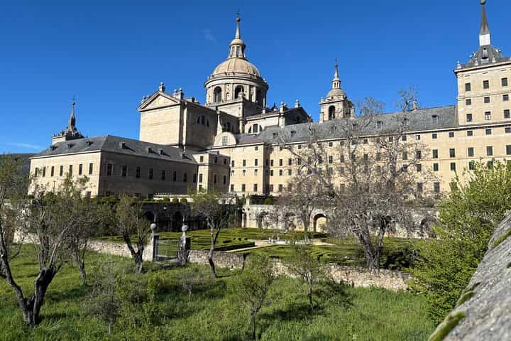 Private Tour El Escorial and Cuelgamuros From Madrid: Official Guide