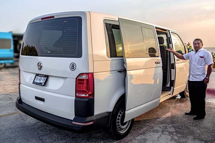 Mérida Airport Private Roundtrip Transportation