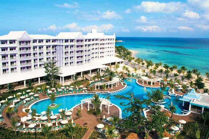 Private Airport Transfer to RIU Ocho Rios Resort