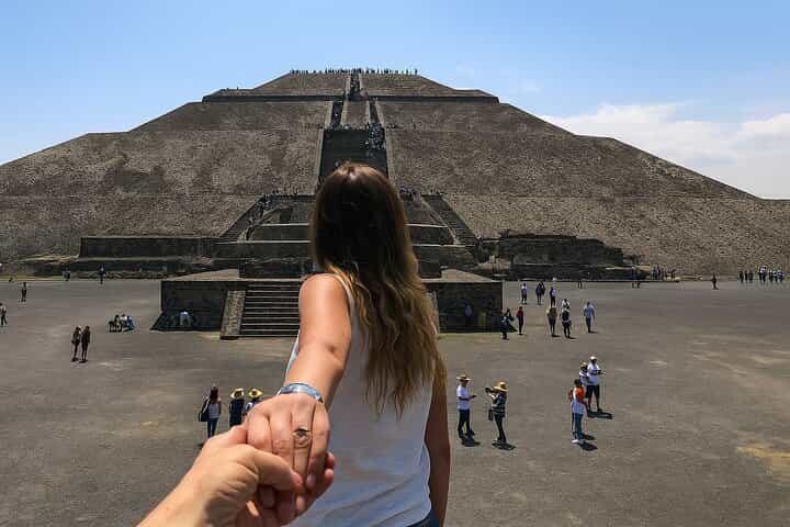 Tour to Teotihuacan and Basilica of Guadalupe from Mexico City