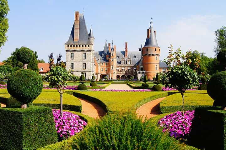 Private Versailles and Maintenon Full-Day History Tour