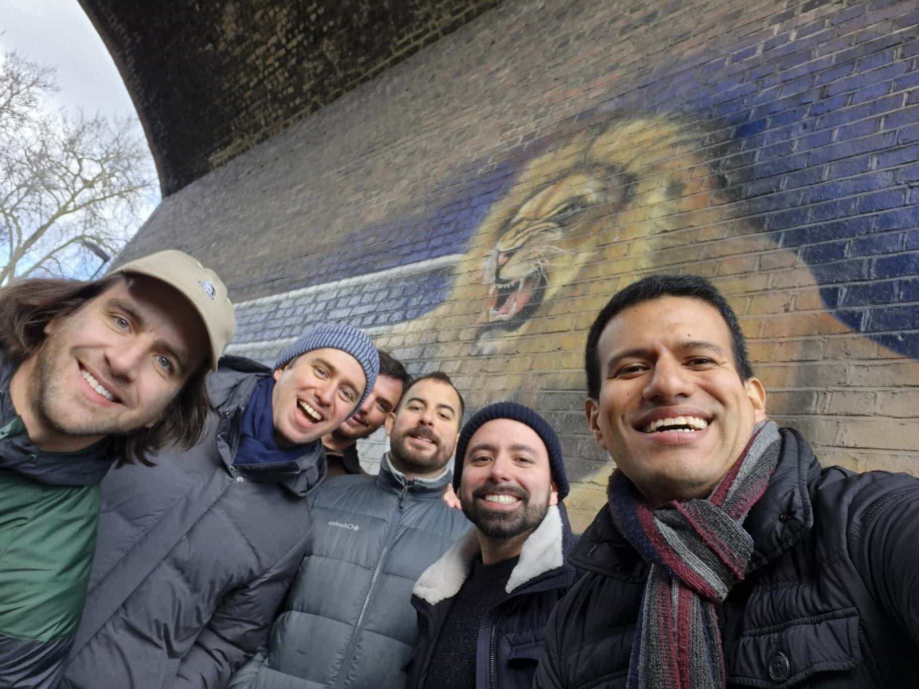 London: Enjoy a football game together with a local