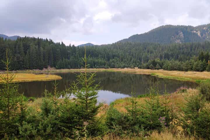Self-Guided Hiking Tour of the Smolyan Lakes