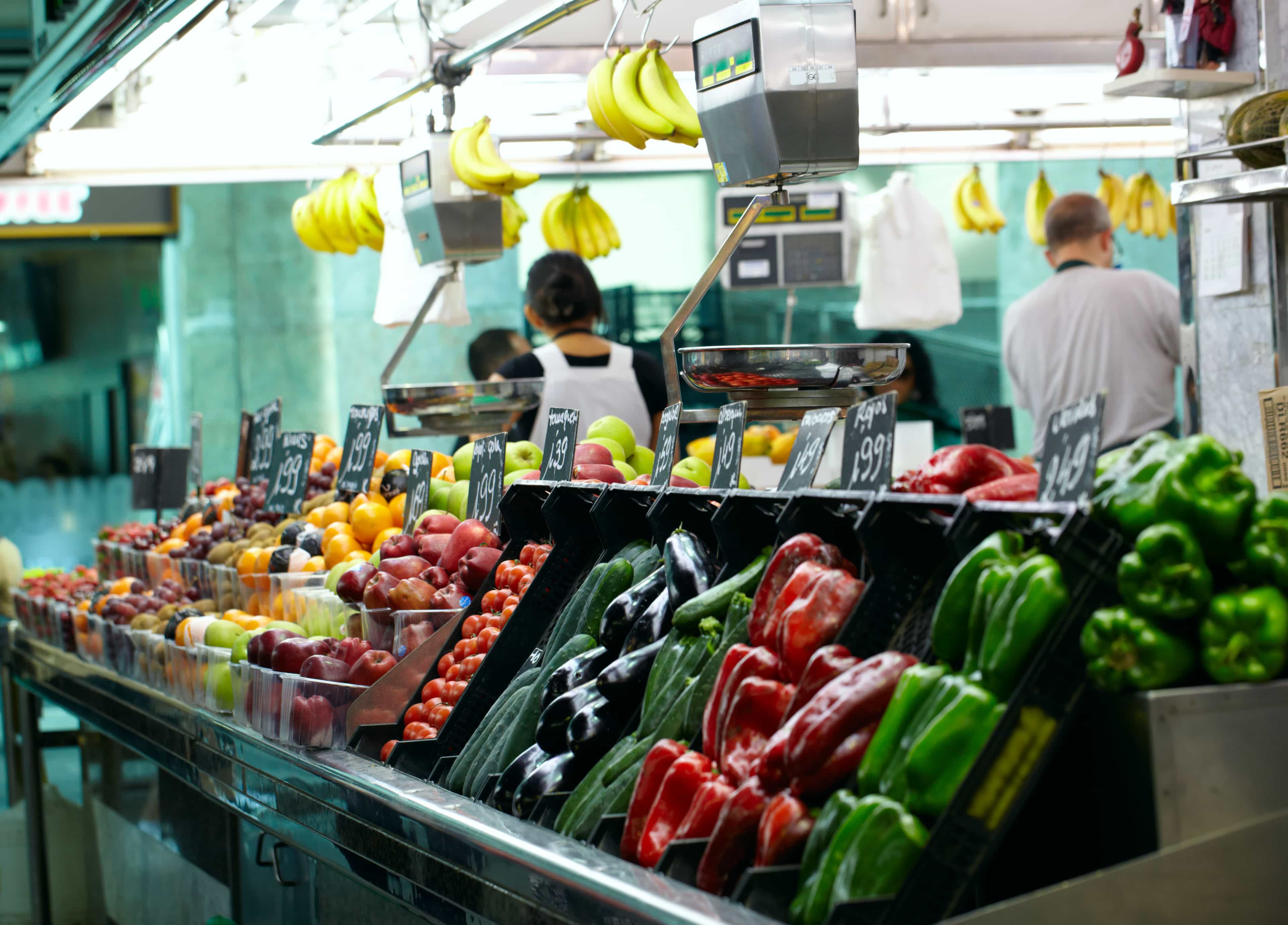 Barcelona: Boqueria Market & Old Town Walking Tour