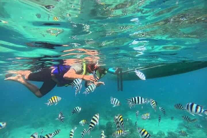 All inclusive: Blue lagoon Snorkeling & the Bats cave temple