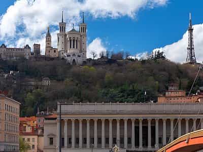 Lyon: Old Town & Fourvière Basilica Walking Tour 