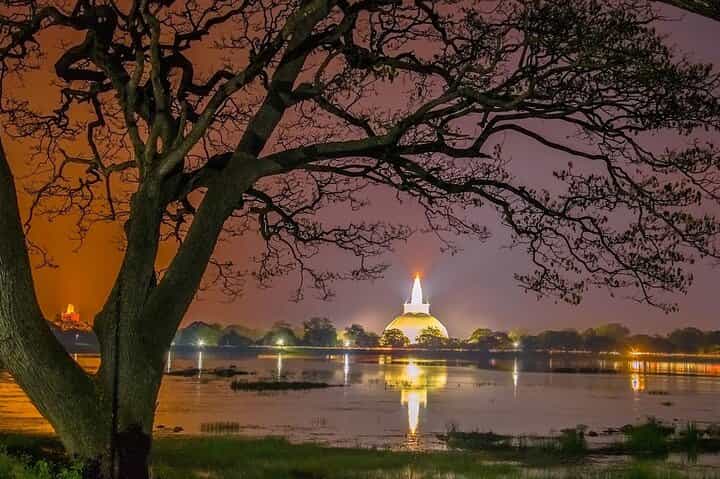 Private Day Tour Of Anuradhapura and Avukana From Colombo