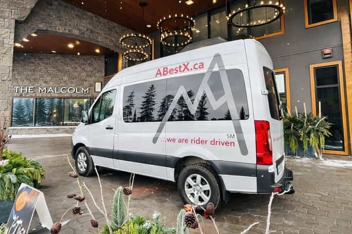 Calgary YYC Airport to Banff Hotels (Shared Shuttle Bus) 