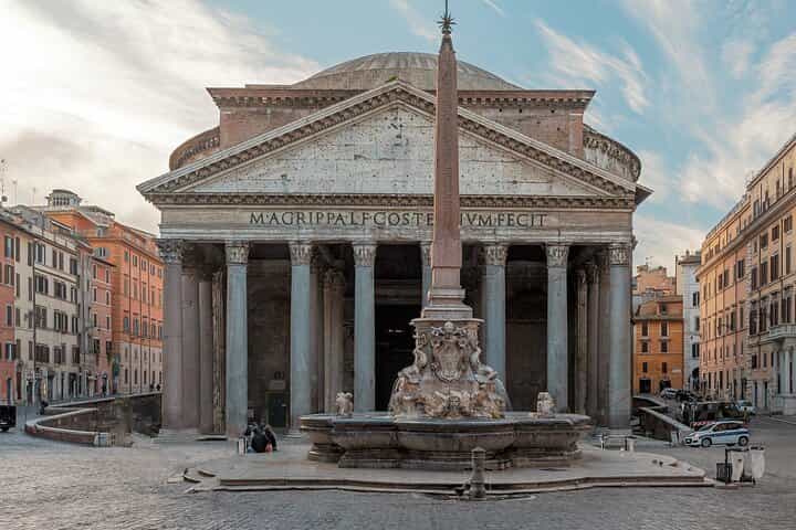 Rome: Pantheon Small-Group Guided Tour with Entry Ticket