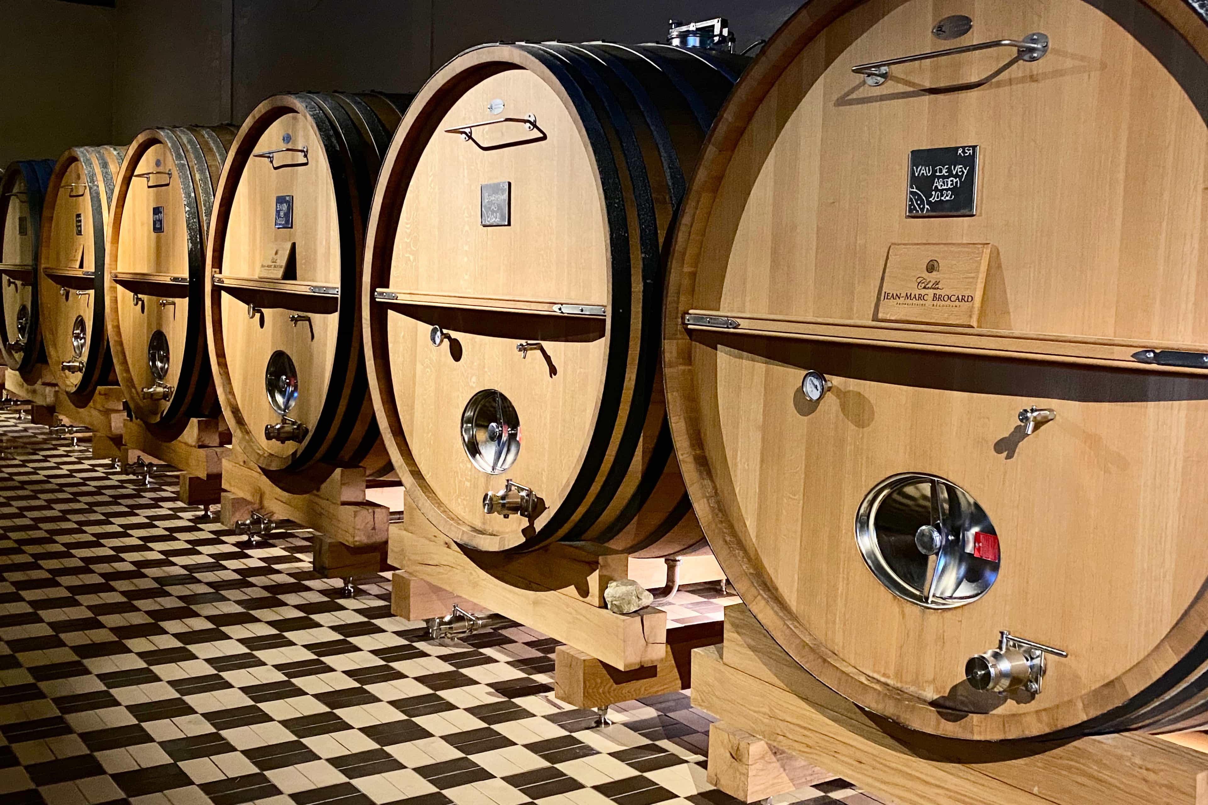 Exquisite Wines Tasting Chateau Pommard, Chablis Small-Group trip from Paris.