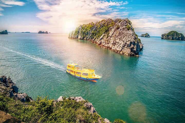 Phu Quoc Deep Sea Fishing With Fresh Seafood Breakfast and Lunch