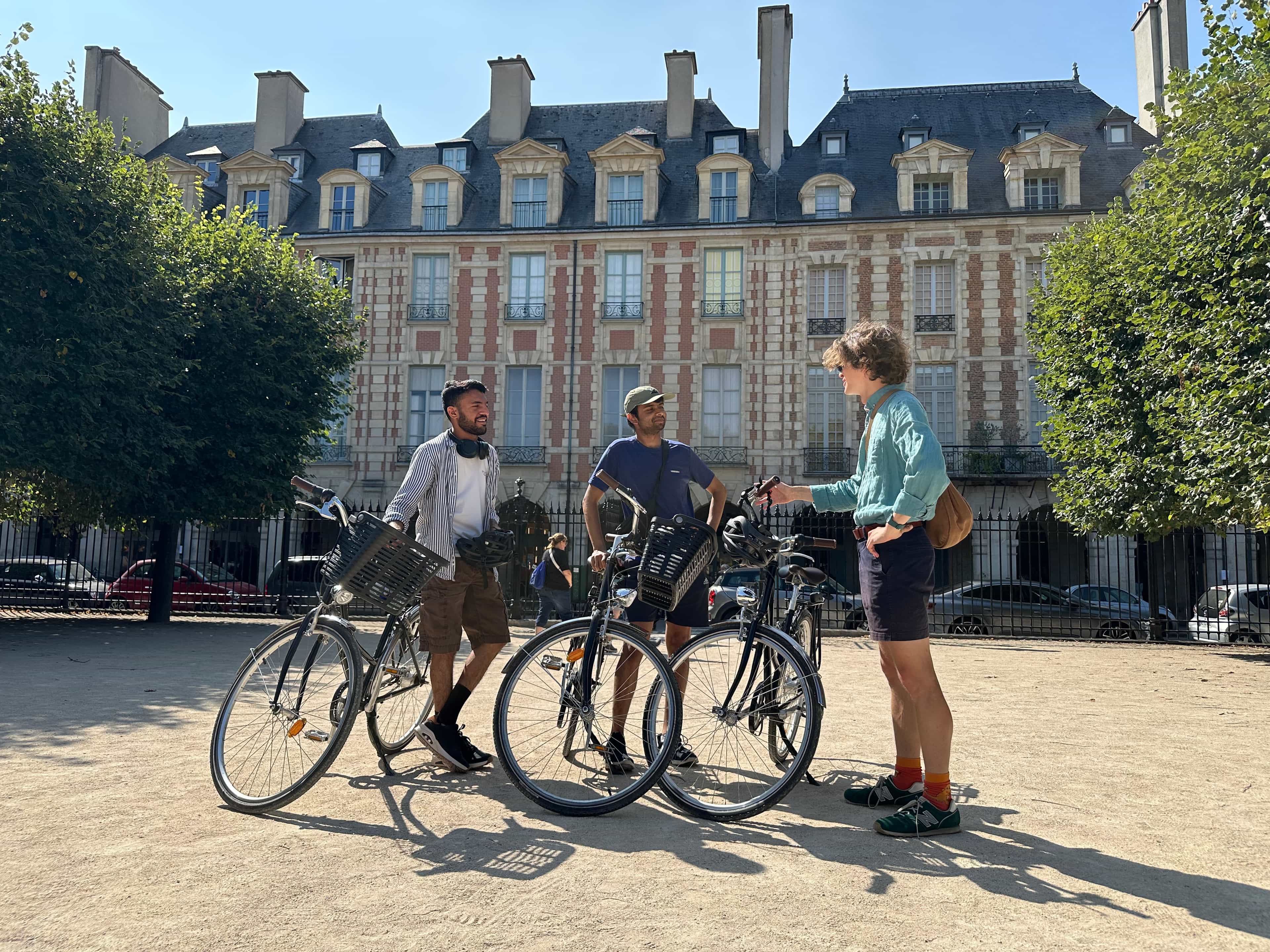 Paris Highlights Bike Tour: Top Sights, Photo Stops, Local Guide