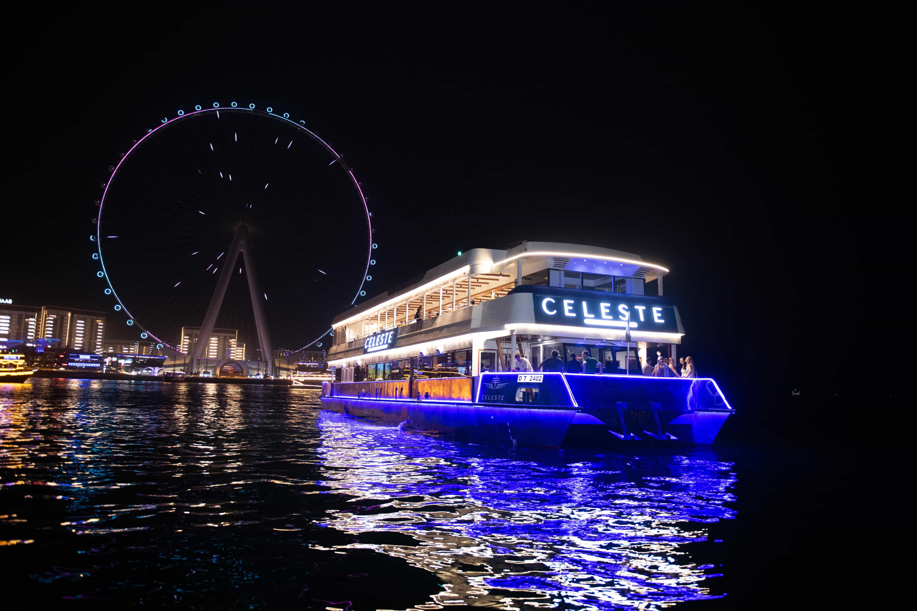 Dubai Marina: Luxury Dinner Cruise (Unlimited Alcohol Package) - Main Deck