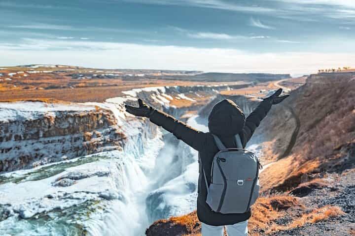 Golden Circle & Suprise Full Day Bus Tour guided in Chinese冰岛黄金圈与小惊喜中文一日团