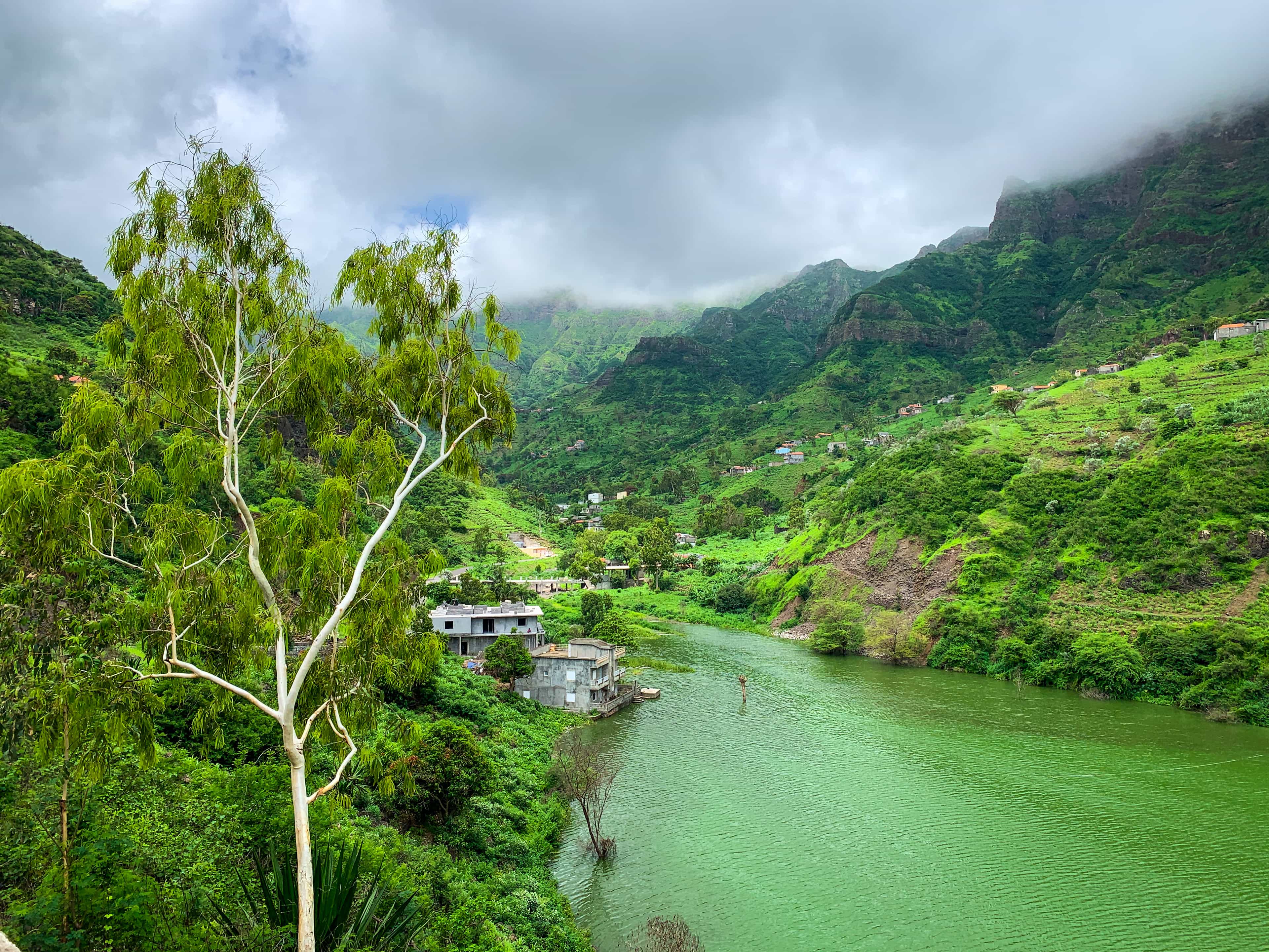 From Praia: Serra Malagueta to Principal Valley Hike & Lunch with a Local Family