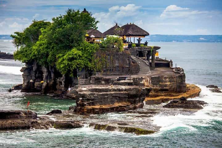 Full-day Western Bali Tour with Sunset at Tanah lot Temple