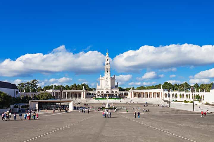 Private Tour Fátima, Batalha, Nazaré E Óbidos