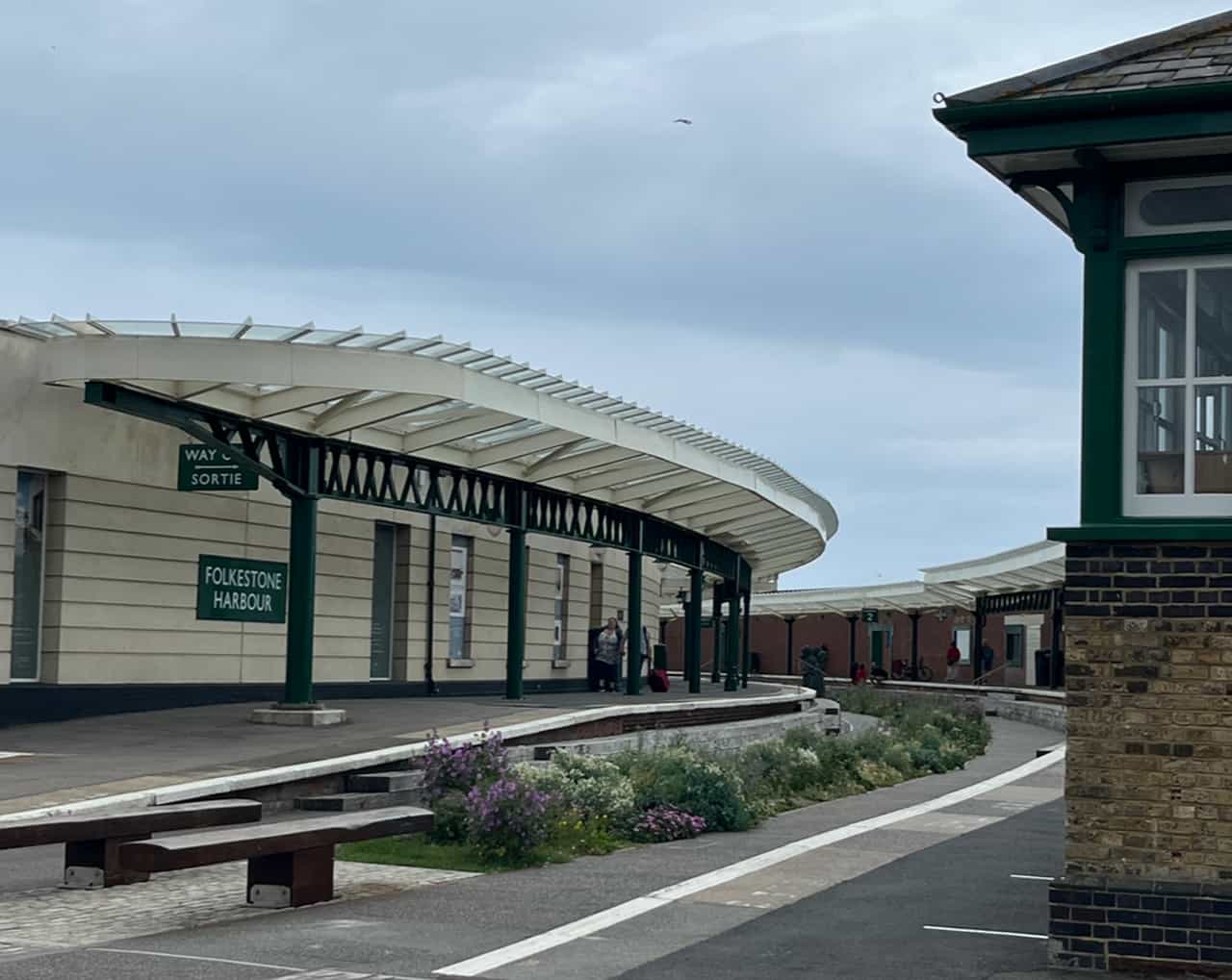 Folkestone: Private 2hr Walking Tour with a Qualified Local Blue Badge Guide