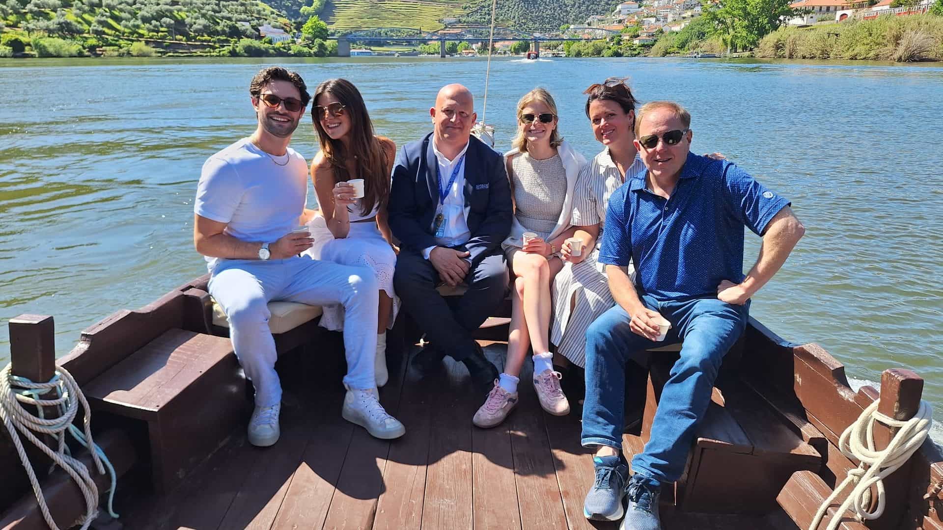 Private Sparkling Wine Tour from Porto: Lamego, Távora-Varosa and Douro