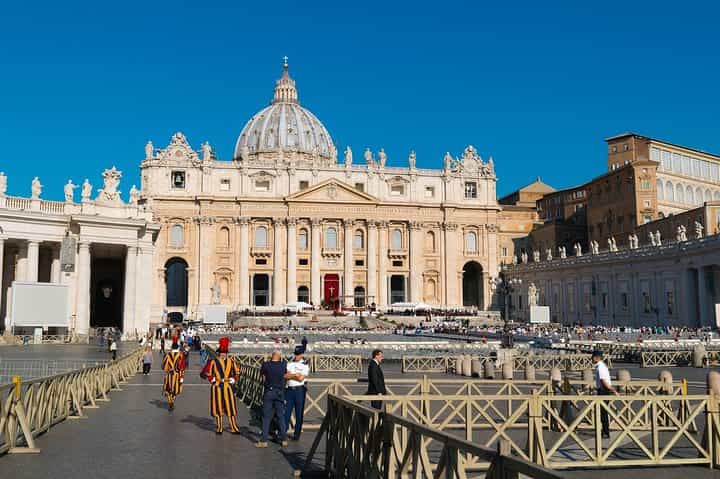 Rome: Pope Leo XIV Audience with Tour Guide