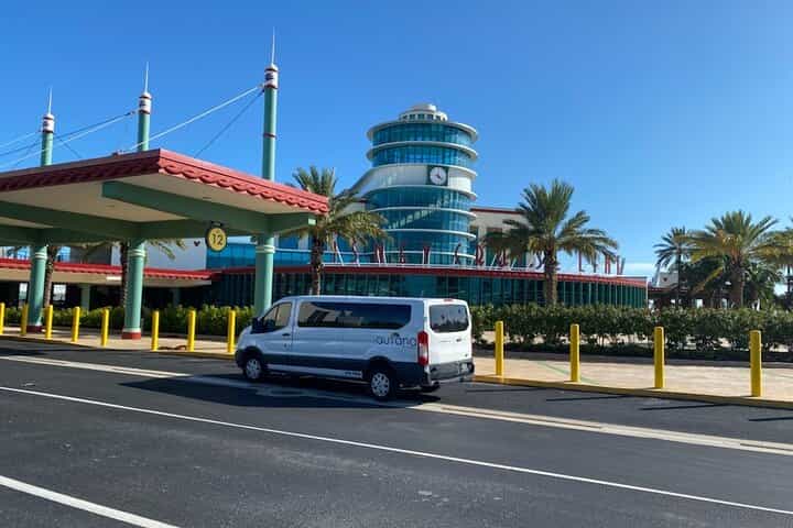 Private Transportation from Orlando Hotels to Orlando Airport MCO