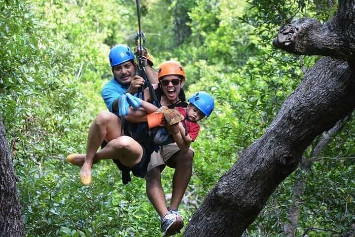 Half-Day Zip Line Combo: Beaches and Wildlife Encounter in roatan