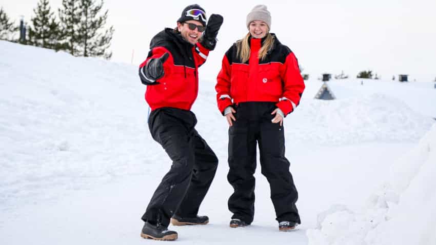 Warm winter clothing rental (a week), Levi