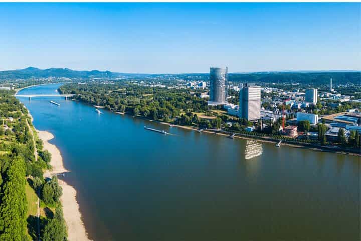 Bonn Scavenger Hunt & Highlights Self-Guided Audio Walking Tour