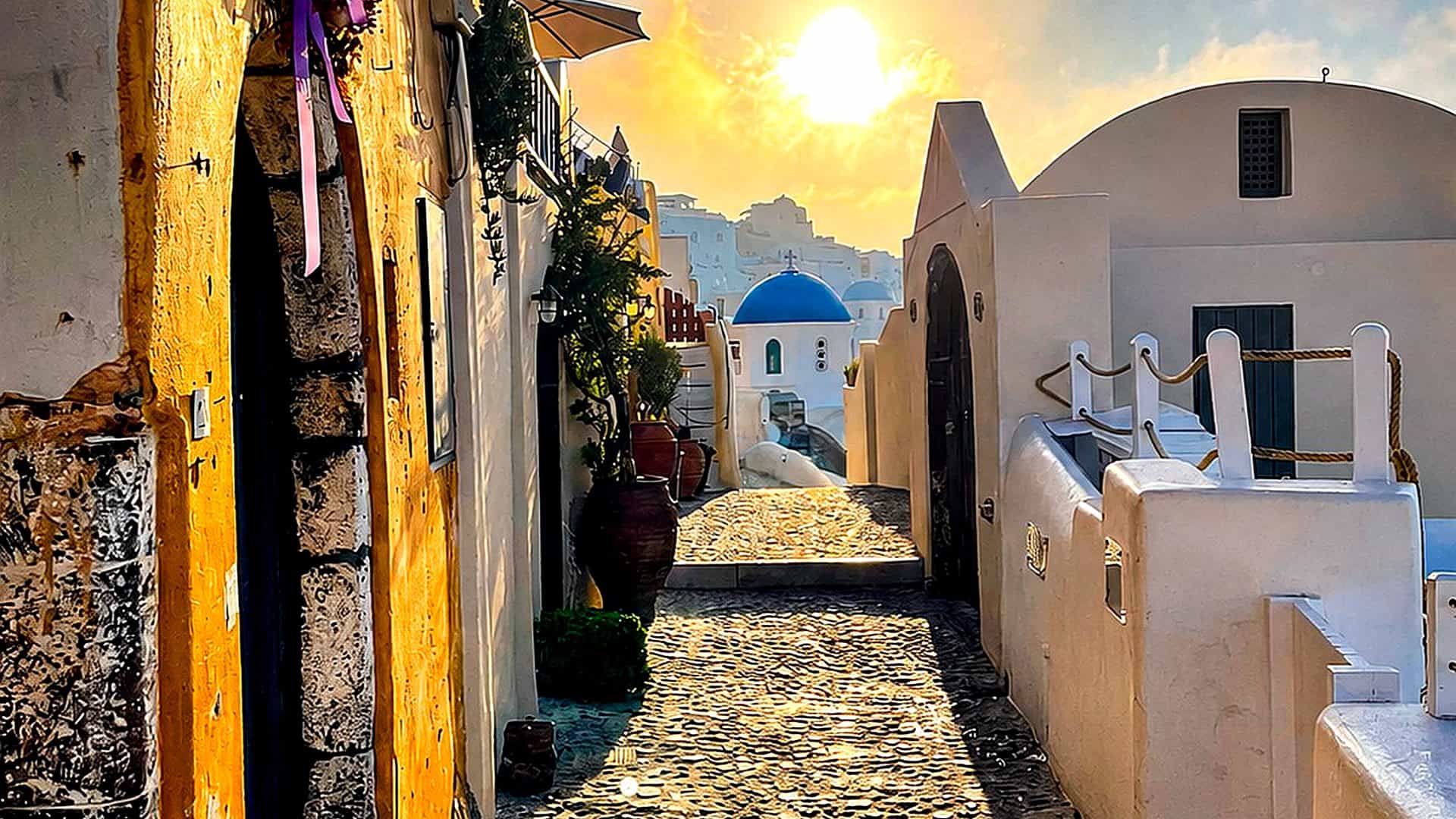 Beat The Crowds Oia Private Morning Tour