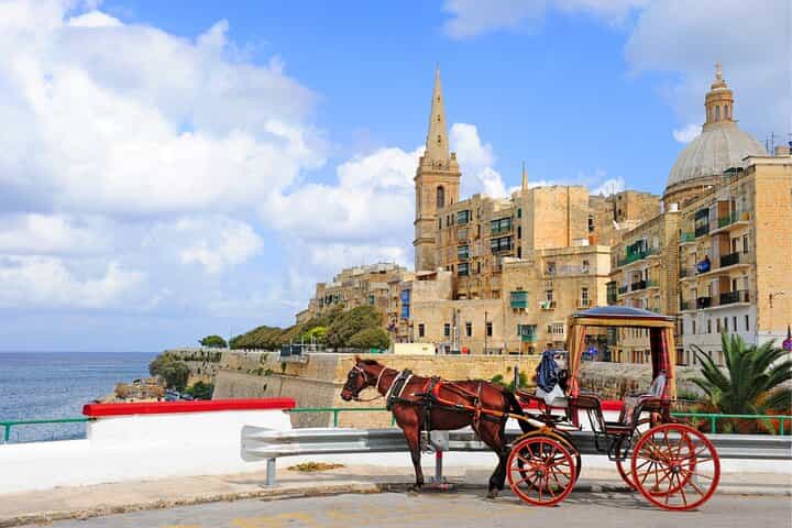 Valletta Scavenger Hunt & Self-Guided Audio Walking Tour