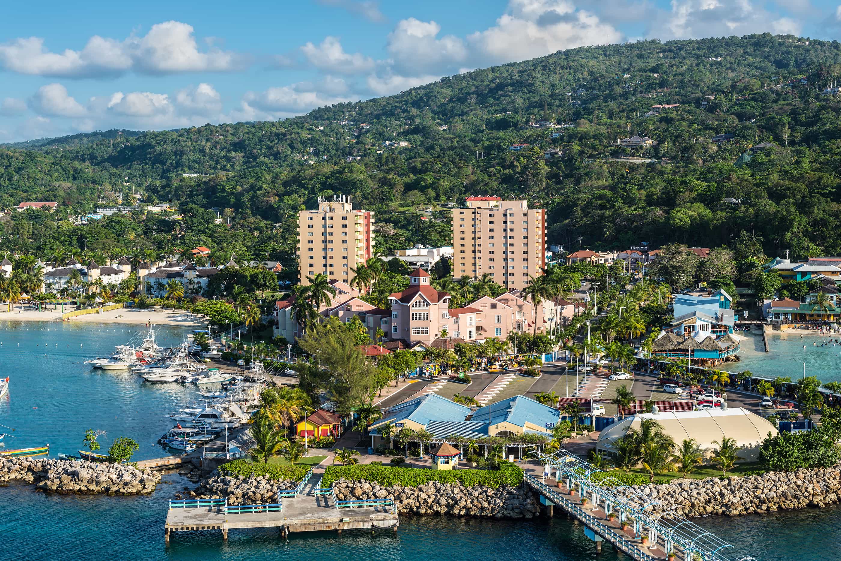 Private Sangster International Airport Montego Bay Transfers for Ocho Rios Villas & Airbnb