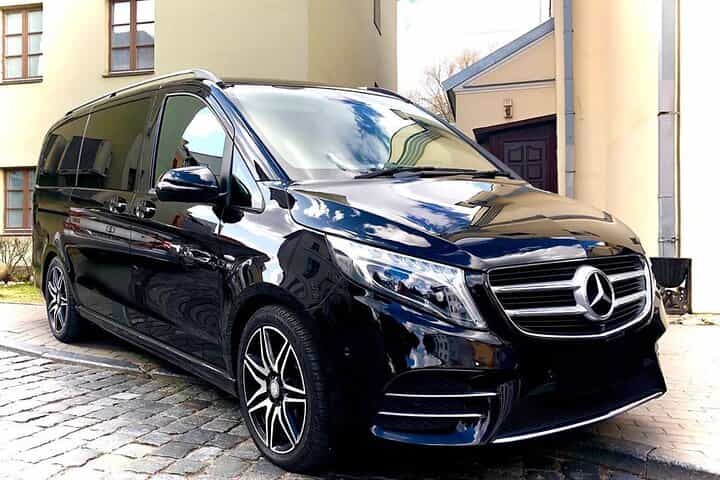 Private Transfer from Phoenix to Sky Harbor Airport PHX in Luxury Van