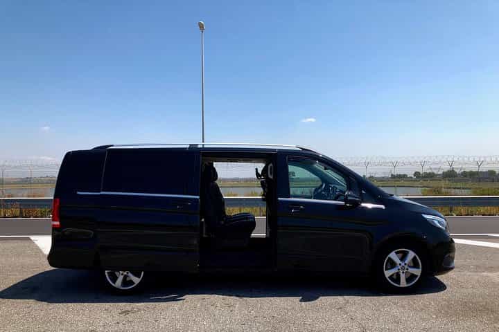 Rome to Fiumicino Airport (FCO) - Private Departure Transfer