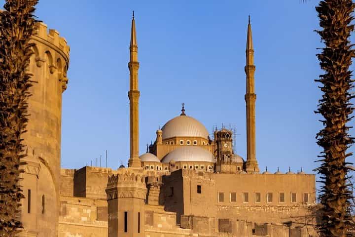 Citadel of sallahuldin + Coptic city + old market+ dinner cruise 