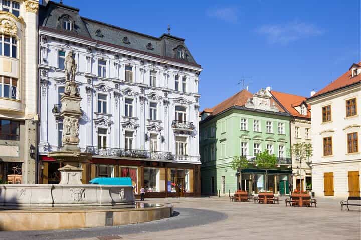 Bratislava Scavenger Hunt & Self-Guided Audio Walking Tour