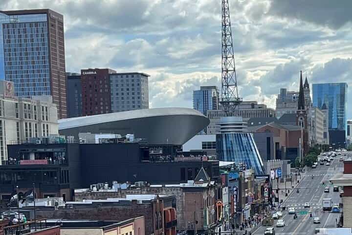Local Insider's Walking Tour of Downtown Nashville
