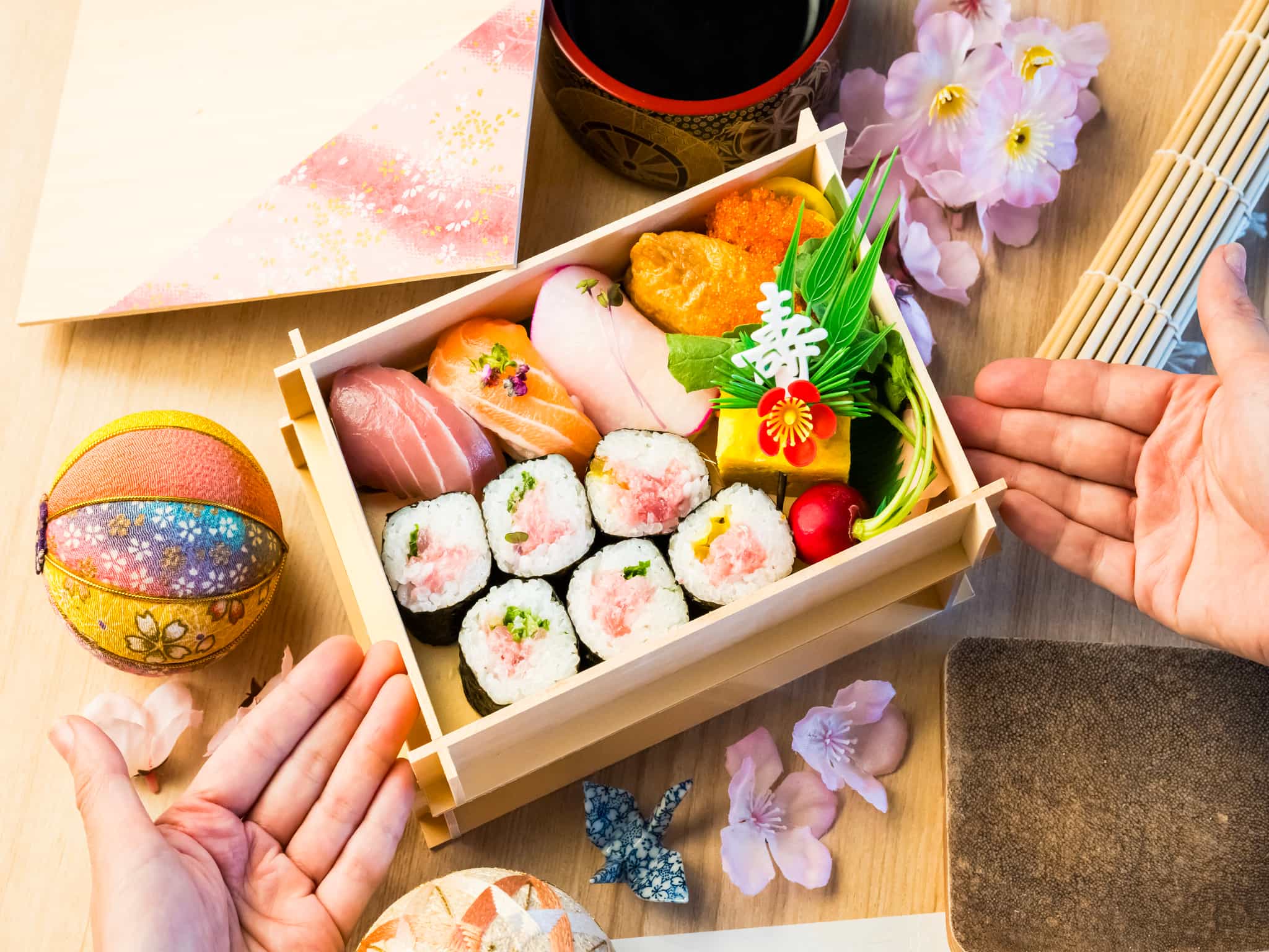 Sushi & Bento Making Class by SMILING TOKYO