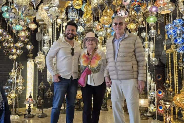Private Grand Bazaar Shopping Tour with Local Friend