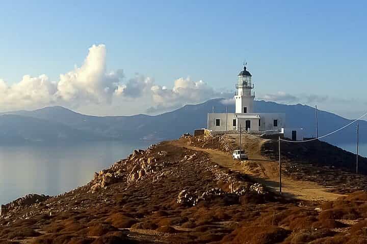 4-hour Highlights: Van Tour with Traditional Greek Meal