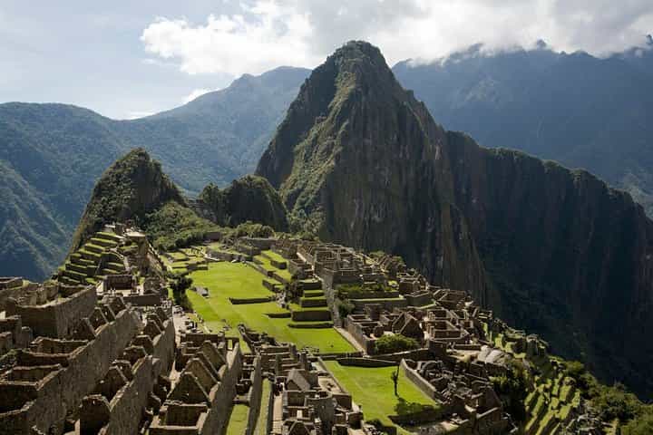 7-Day Peru Private Journey: Lima, Cusco, Sacred Valley & Machu Picchu